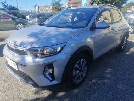 [cardona0008] KIA STONIC